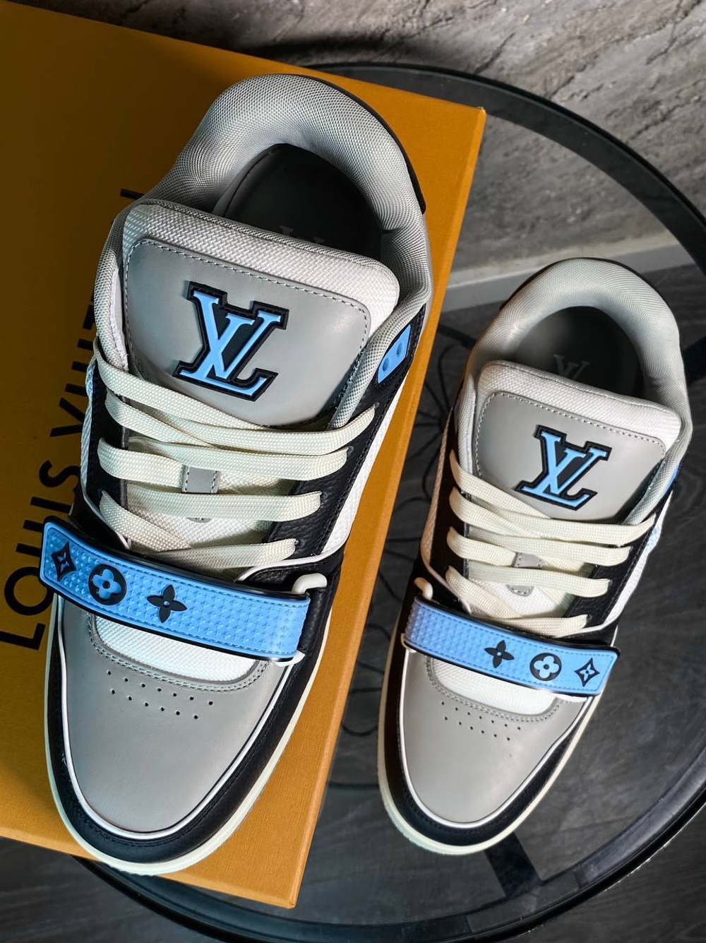 Кроссовки Louis Vuitton