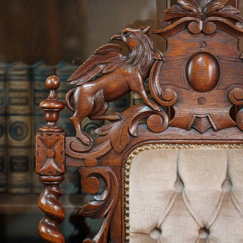 Парные кресла в стиле Ренессанс