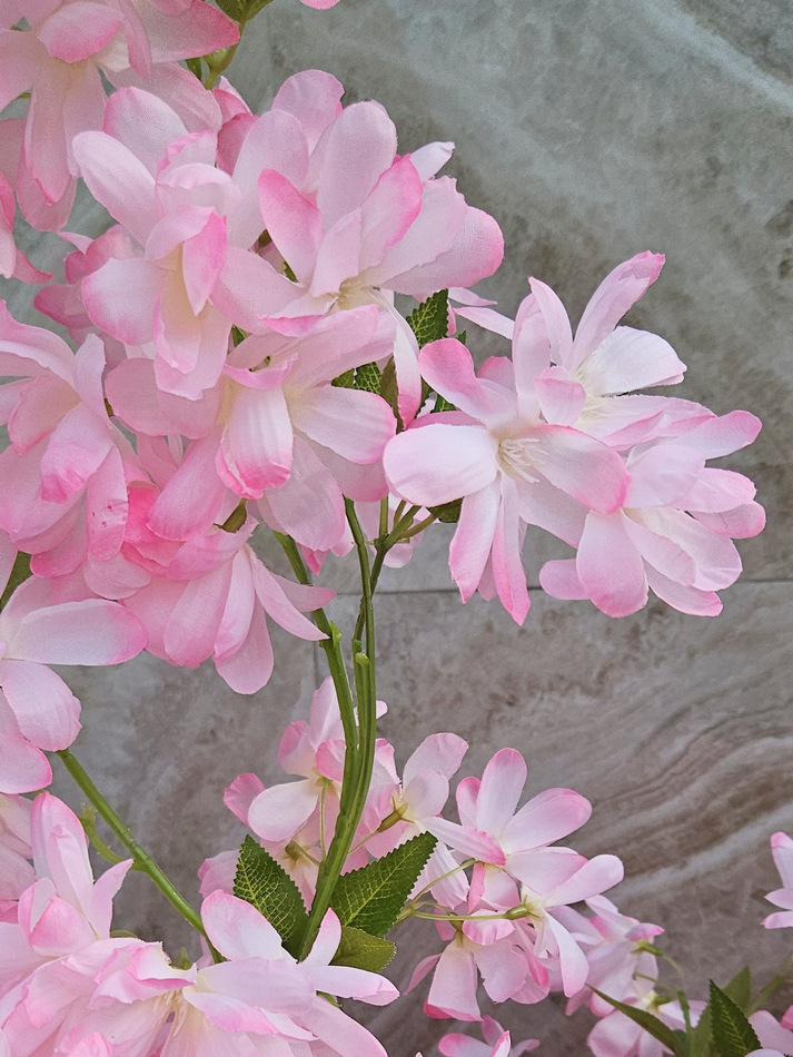 Искусственная сакура розовая 140см в кашпо