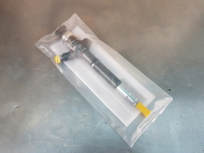 Форсунка топливная Denso 23670-51030