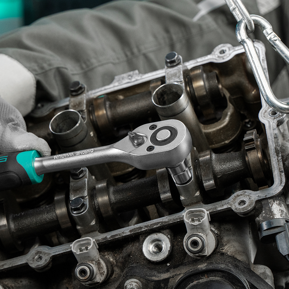 Ключ-трещотка 3/8", CrV, 72 зуба, с быстрым сбросом, матовый хром Stels