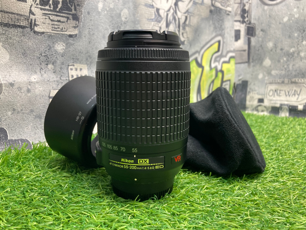 Nikon 55-200mm 4-5.6G AF-S DX VR IF-ED