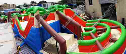 Надувная полоса препятствий "Гонки в джунглях"