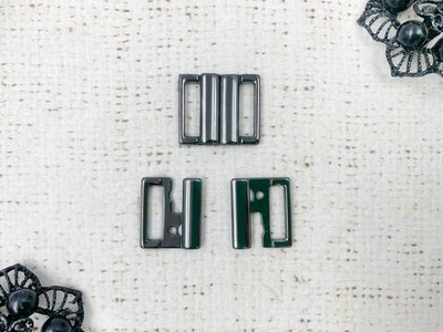 Пряжка-застежка для купальников, металл, ш. 1,5 см, чёрный никель