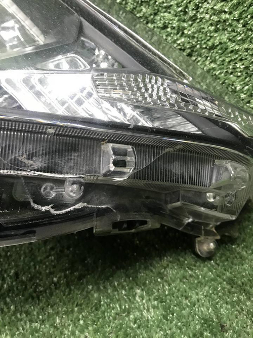 Фара правая Toyota RAV4 5 XA50 (18-нв) LED