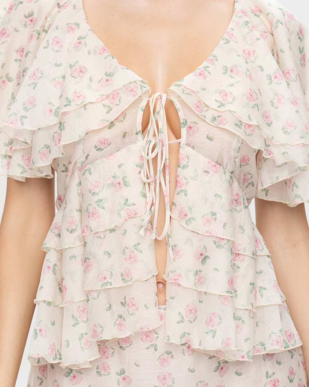 Блуза с рюшами из органзы в мелкий цветочек