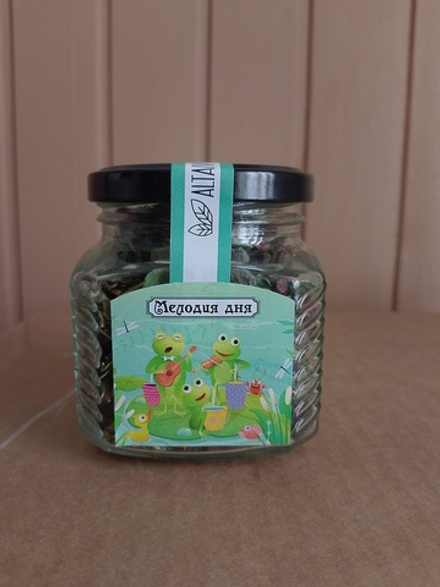 "Мелодия дня, 40 г. стекл. Банка Смородина (лист), брусника (ягода сушеная), брусника (лист), земляника (лист), гибискус (цвет)"