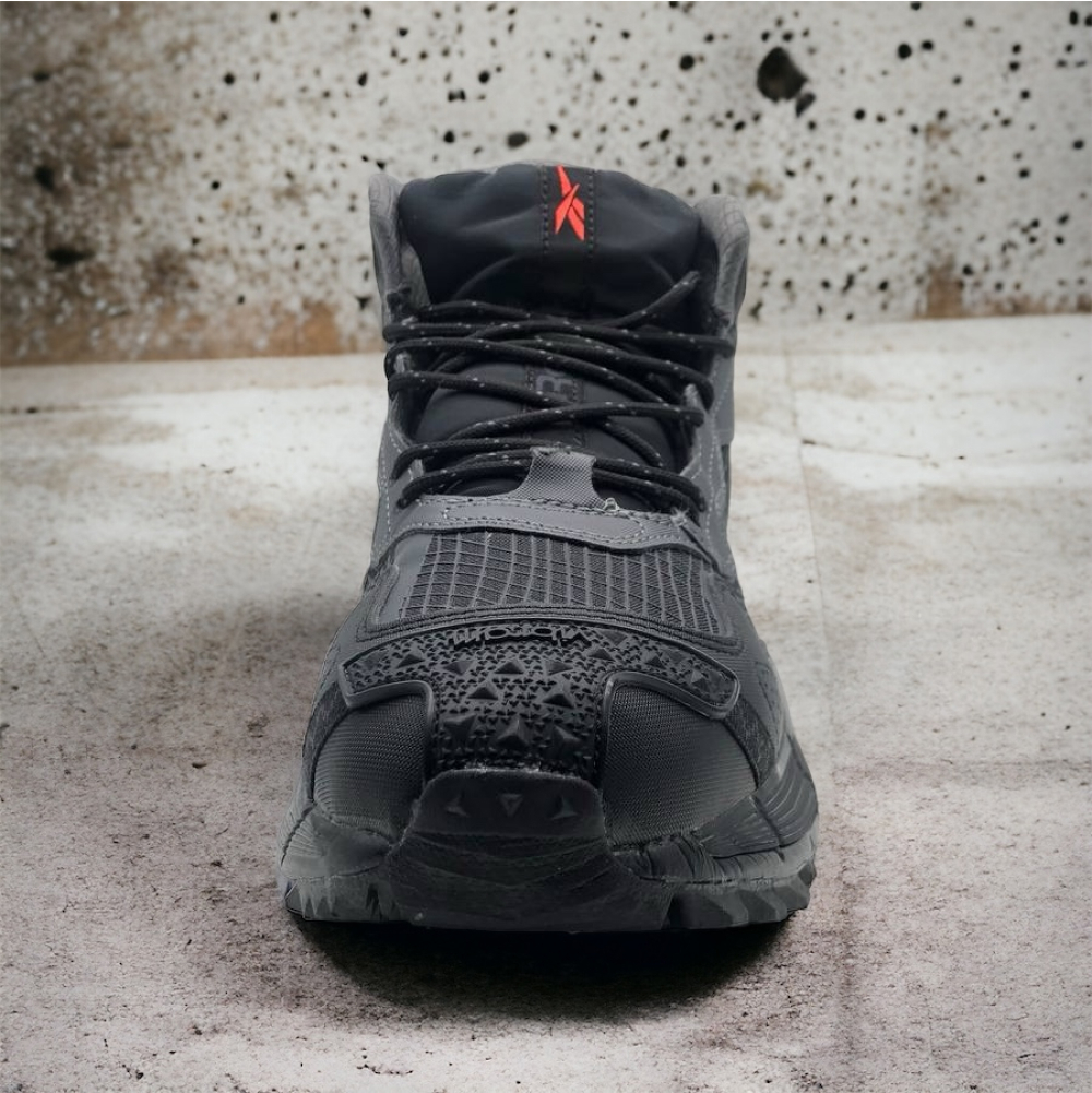 Reebok Zig Kinetica Winter • Black/Gray