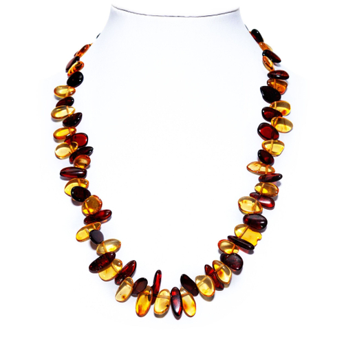 Бусы из натурального янтаря. Длина 52 см, бусины 1 до 1,5 см. Янтарные бусы женские лечебные