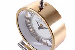 Настольные часы на подставке