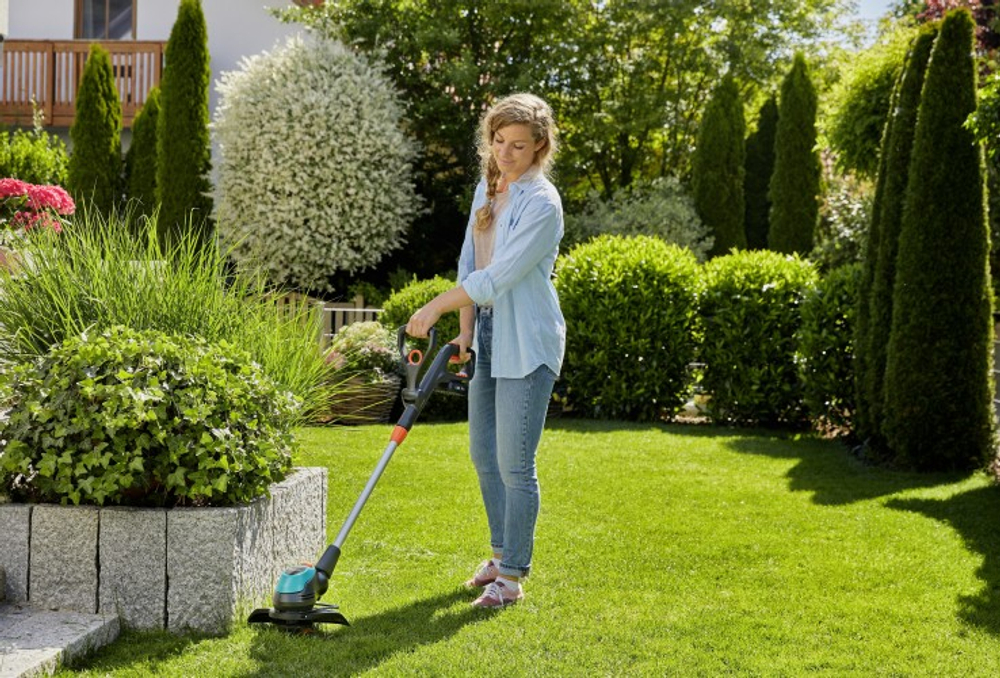 Триммер аккумуляторный GARDENA EasyCut 23/18V P4A без АКБ и ЗУ 14700-55.000.00