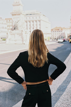 ZARA КОРОТКИЙ ДВУБОРТНЫЙ БЛЕЙЗЕР, ЧЕРНЫЙ