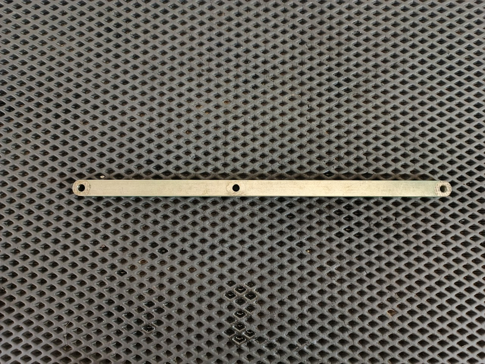 Проставка топливной рампы