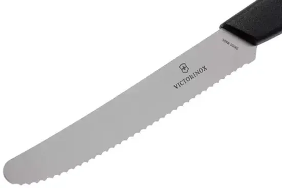 Кухонный нож Victorinox Мод. Swiss Modern волнистое лезвие 11 см с закруглённым кончиком, чёрный #6.9003.11W