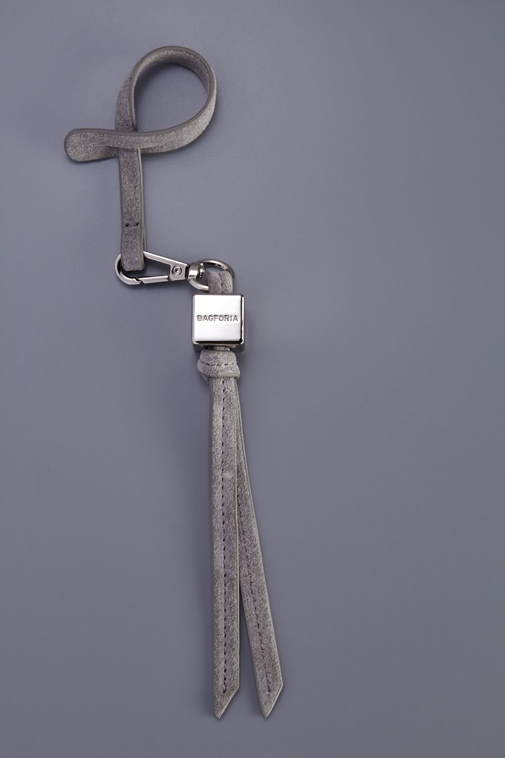 БРЕЛОК «CHARM» 01 ЗАМША СЕРЫЙ