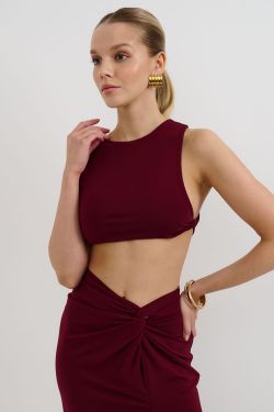 Топ укороченный с перекрутом из вискозы цвета бордо