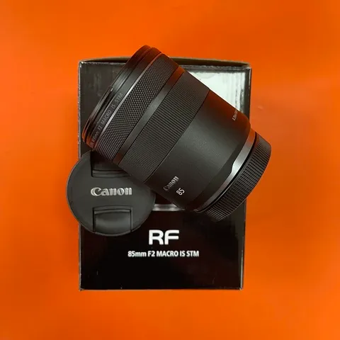 Canon RF 85mm F2 Macro IS STM (БУ)