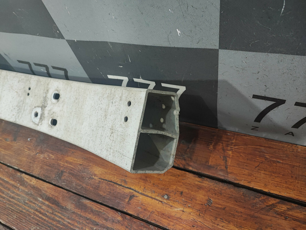 Усилитель переднего бампера Land Cruiser Prado 150 13-17 Б/У Оригинал 5202160230