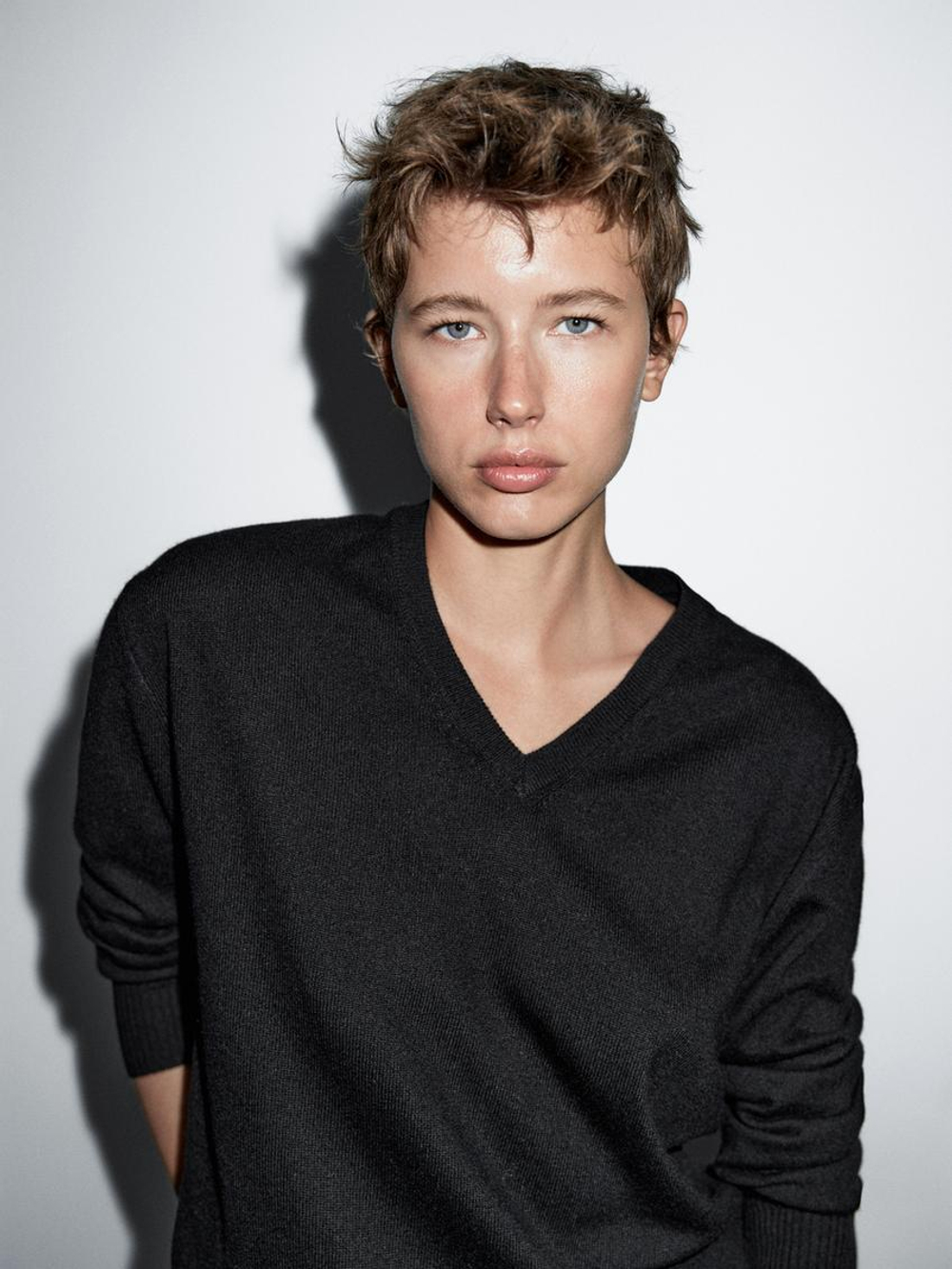 Massimo Dutti Свитер из 100% кашемира с V-образным вырезом, черный