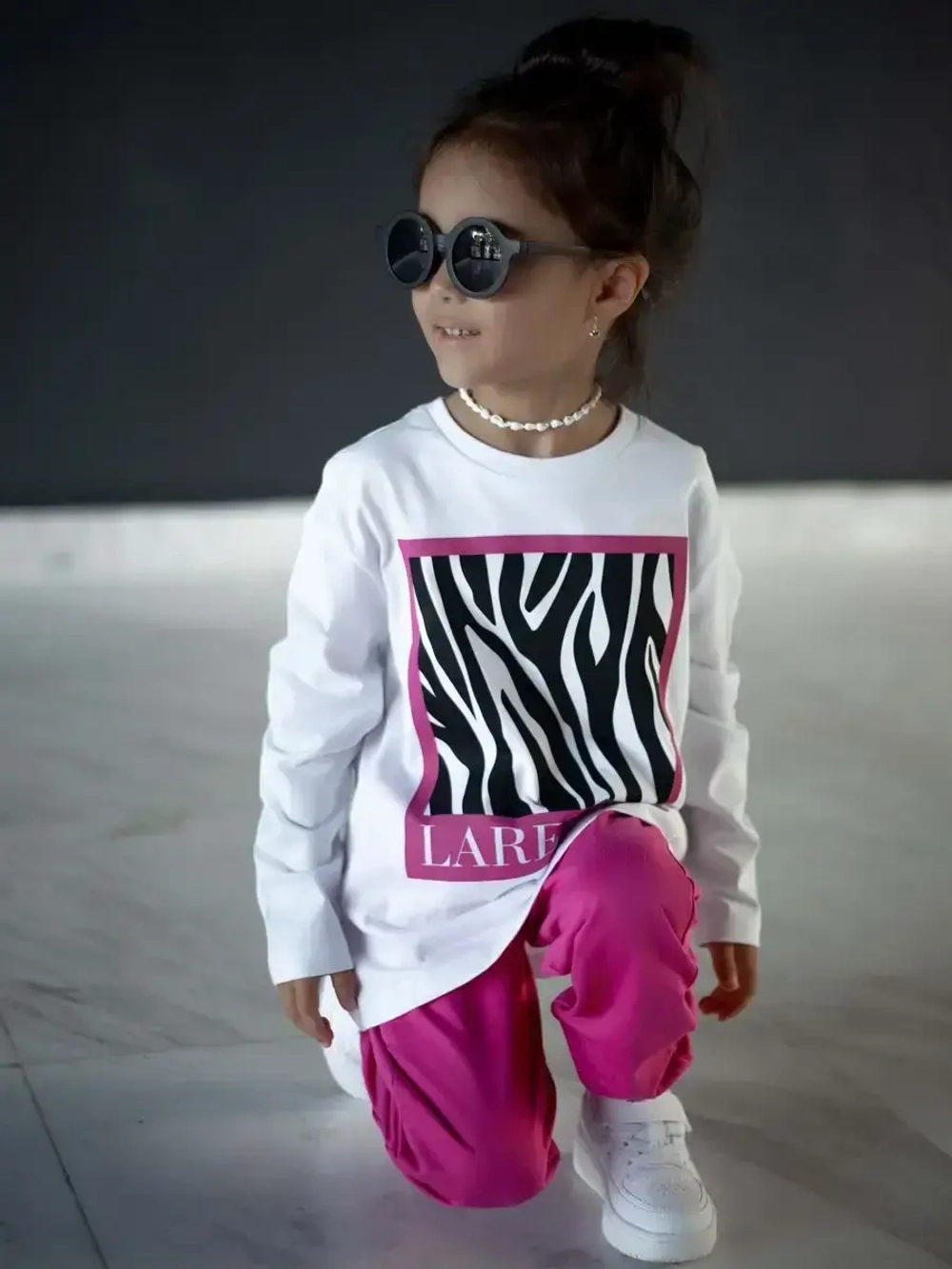 Белый костюм для девочки