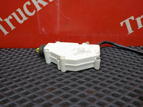 Активатор замка двери