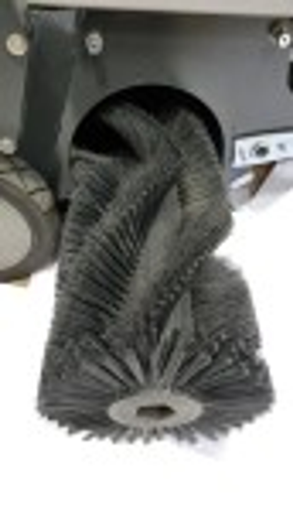 Машина подметальная Bennett Tornado 700bd (Li-ion 300A) с местом оператора BNT93020-li315