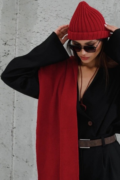 Шапка с отворотом (алое пламя)