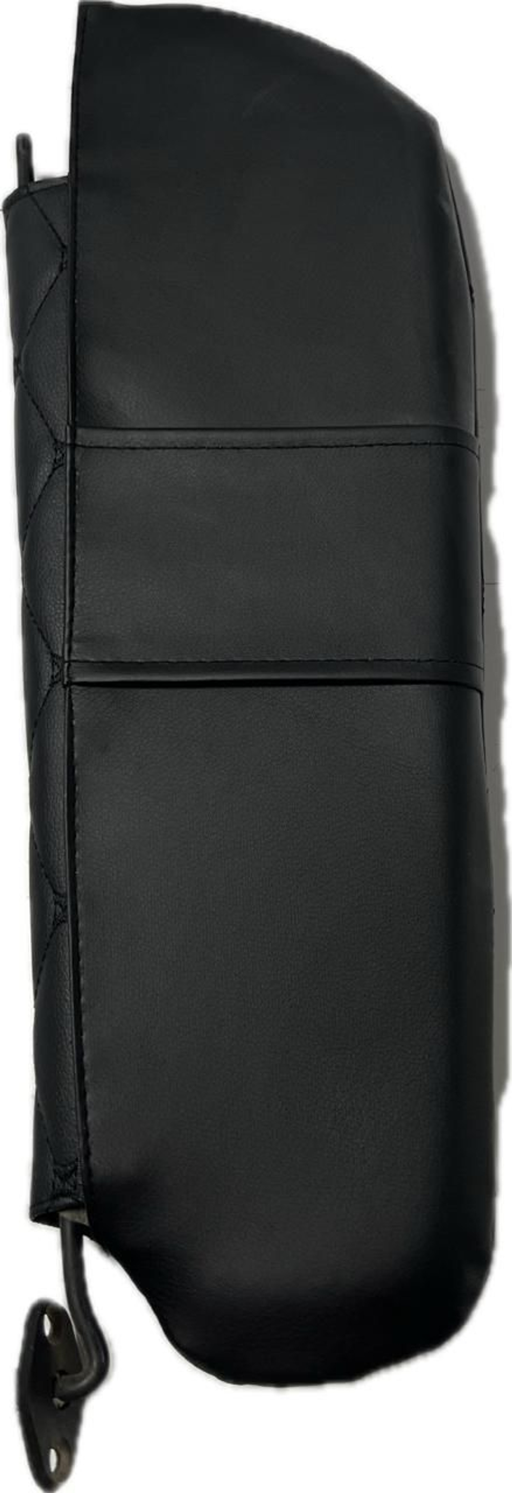 Чехлы на козырьки Волга 3110, 31105 (чёрная нить Бабочка)