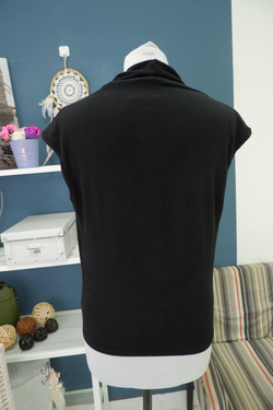 Топ Pretty Body с глубоким вырезом 44 размер