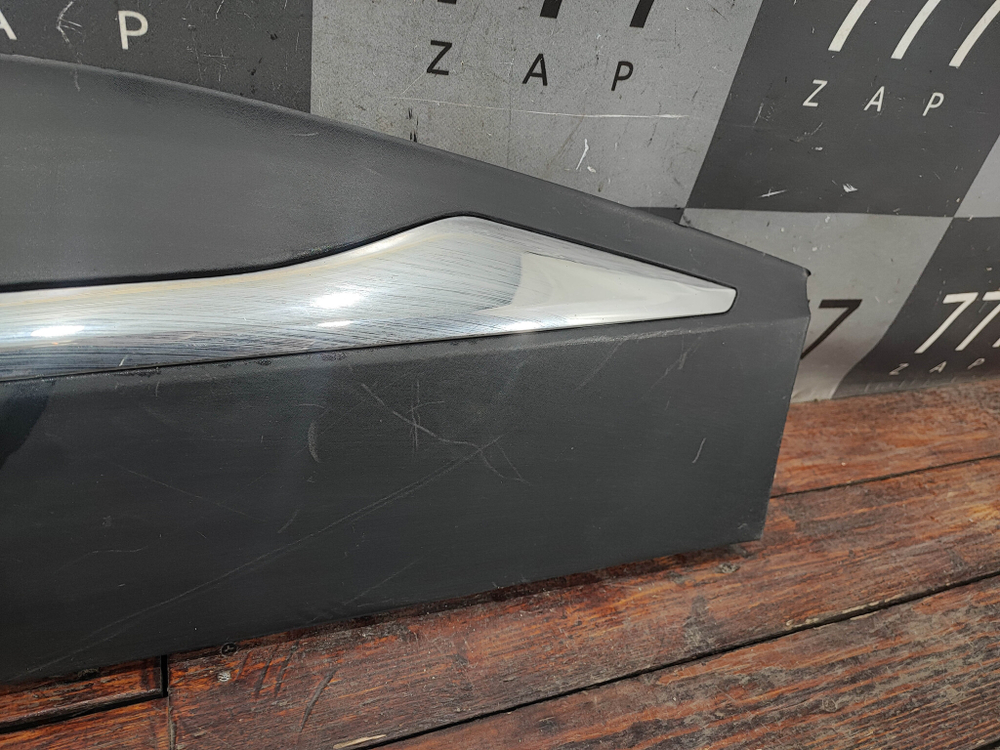 Накладка двери задней левой Renault Kaptur 16-22 Б/У Оригинал 828210815R