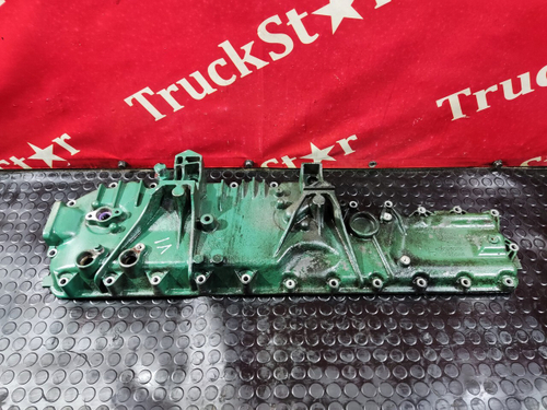 Крышка масляного радиатора