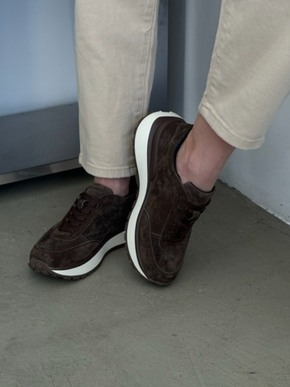 Кроссовки из натуральной замши