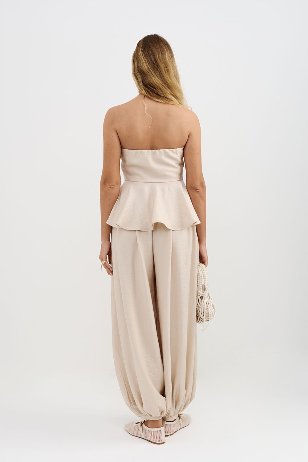 Брюки алладины из вискозы жемчужного цвета