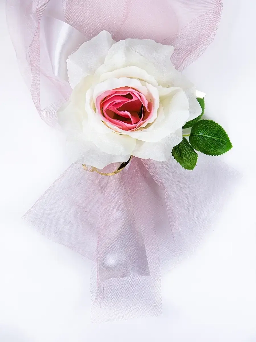 Лента на капот