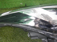 Фара правая Toyota C-HR (2019-2023) LED