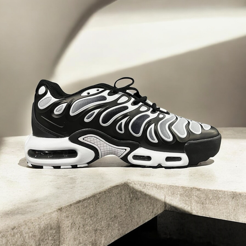 Nike Air Max Plus • Phantom Tuned Air