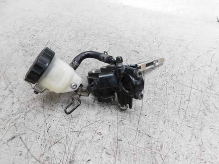 цилиндр переднего тормоза Kawasaki ZZR1400 ZXT40C.