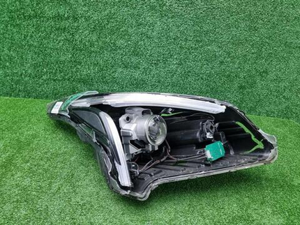 Битая Фара правая Kia Rio 4 FB (2020-2022) галоген