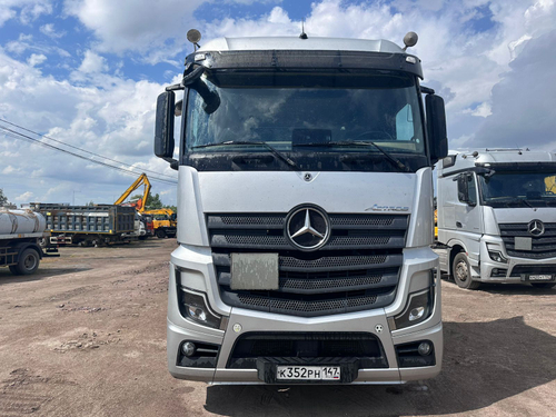 Mercedes-Benz ACTROS 4x2 Седельный тягач 1848 (Дизельный, 12,8 л, 476 л.с., АТ)