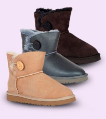 С пуговицей и на молнии UGG