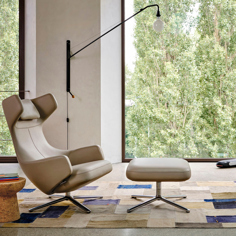 Настенный дизайнерский светильник Petite Potence от Vitra