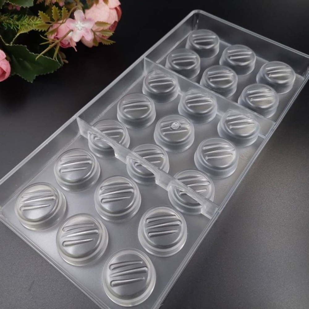 Форма для конфет поликарбонатная "Ириски 21в1"