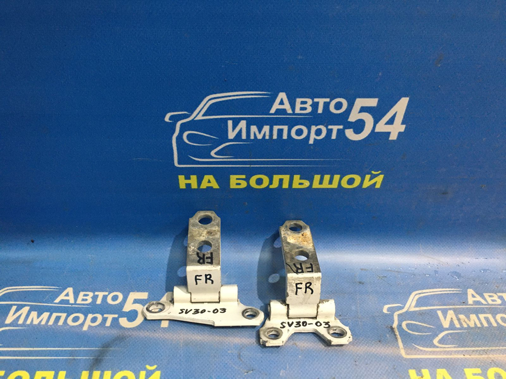 Петля двери передней правой TOYOTA CAMRY 1992