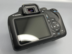 Canon EOS 2000D Kit 18-55mm 3.5-5.6 III