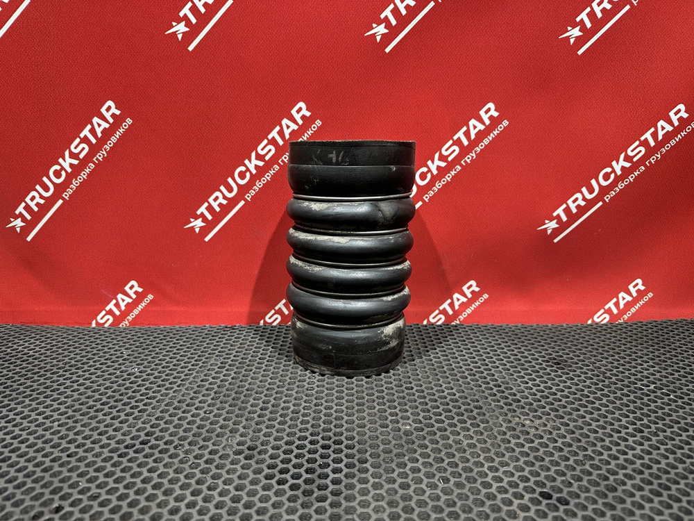 Патрубок интеркулера