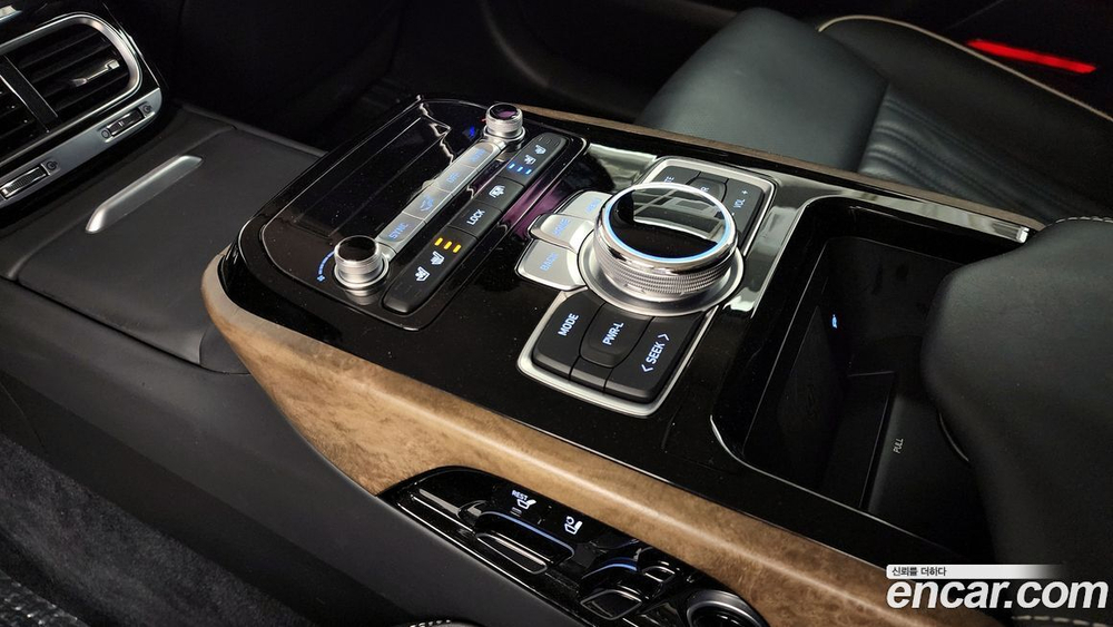 Genesis G90 3.8 AWD (03.2020)