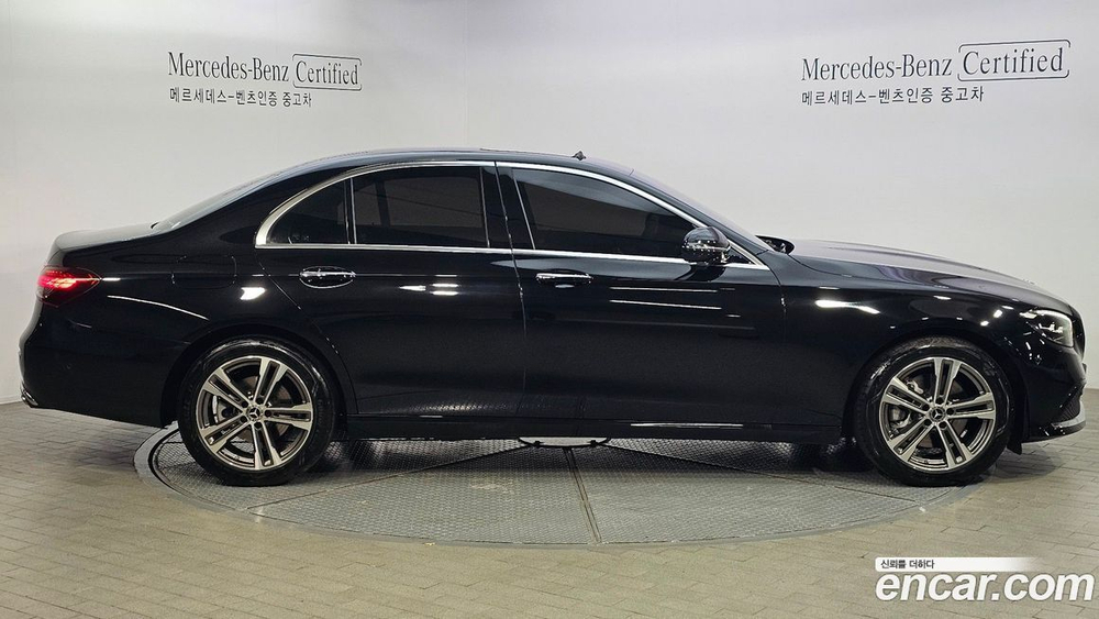 Mercedes-Benz E-Class W213 E250 Avangarde (11.2023)