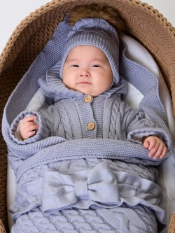 Вязаный конверт на выписку для новорожденного теплый