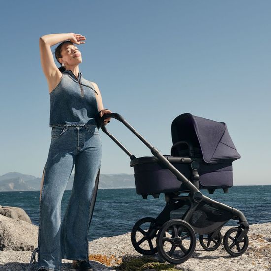 Коляска 2 в 1 Bugaboo Fox 5 Renew complete (Black/Deep indigo-deep indigo)