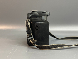 Canon EOS 3000 kit EF 38-76mm 4.5-5.6